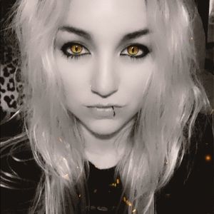 Meet your Posher, Bobbie